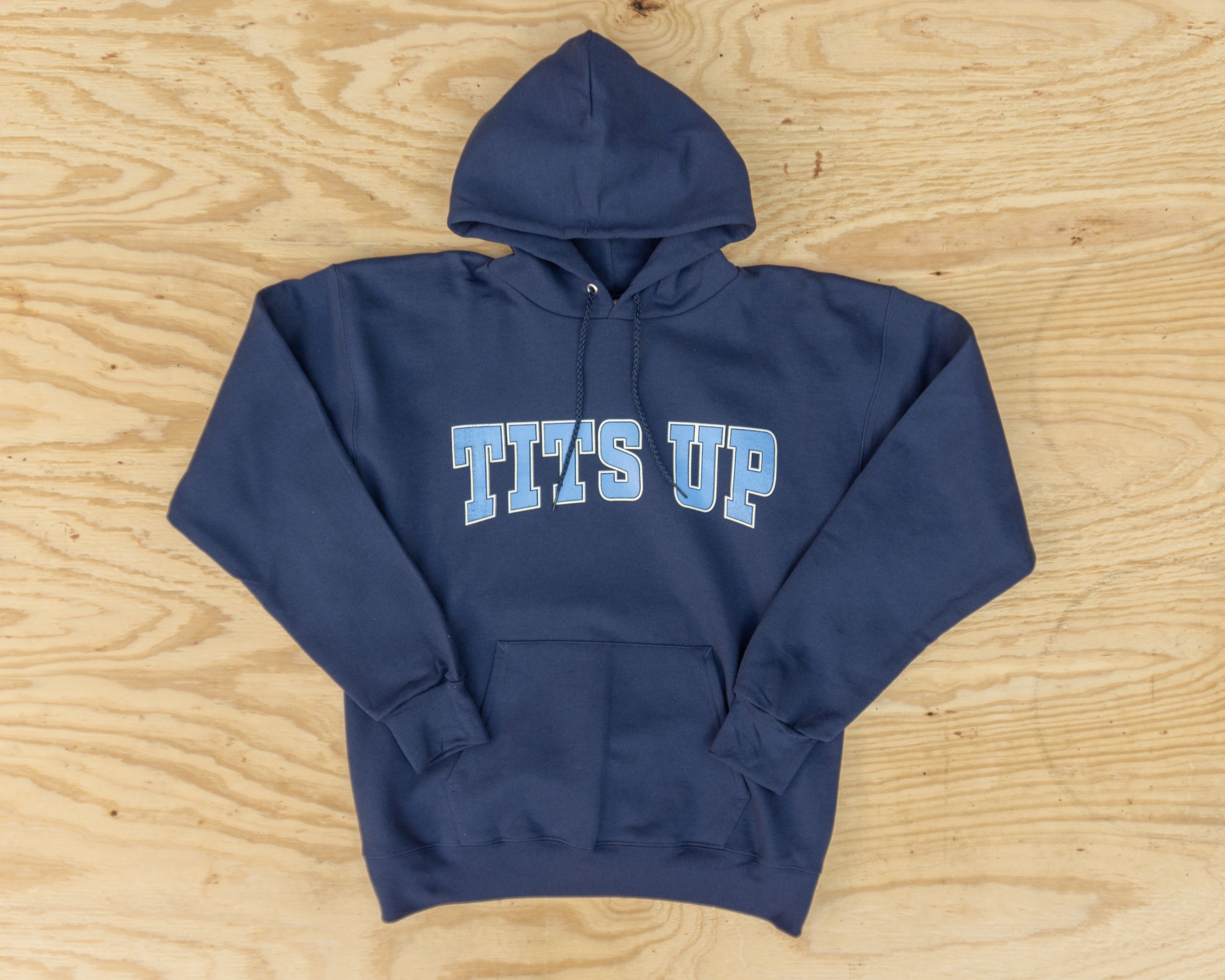 Vintage Tennessee Titans Embroidered Sweatshirt – Savior Clothing