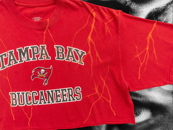 Tampa Bay Buccaneers Oversized Cropped Tee