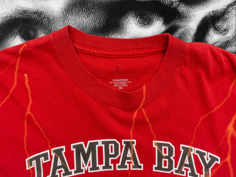 Tampa Bay Buccaneers Oversized Cropped Tee